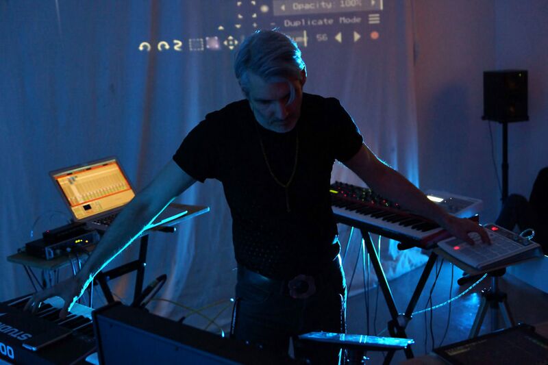 Days of Delay live at "Gliese 581d - Habitable Zones" Exhibition, Frappant Gallery, Hamburg